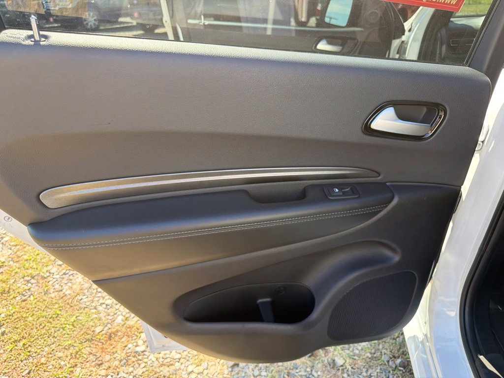 Used 2024 Dodge Durango SXT w/ SXT Blacktop Group RWD image 32