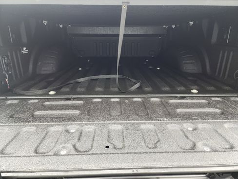 Used 2021 Ford F250 XLT w/ XLT Premium Package image 32