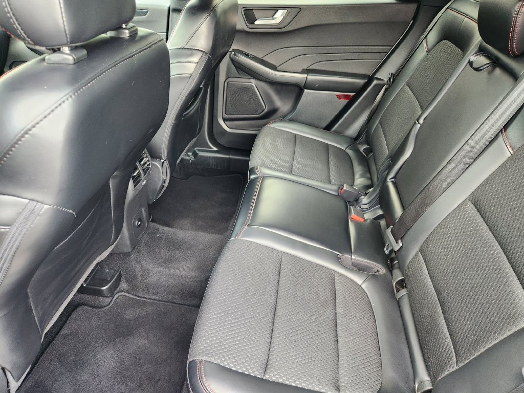 Used 2025 Ford Escape ST-Line FWD image 30