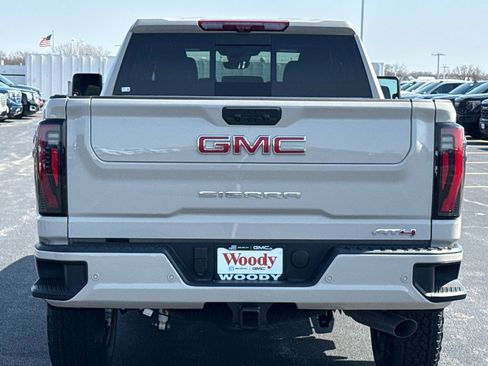 New 2026 GMC Sierra 2500 AT4 w/ AT4 Premium Plus Package AWD/4WD image 9