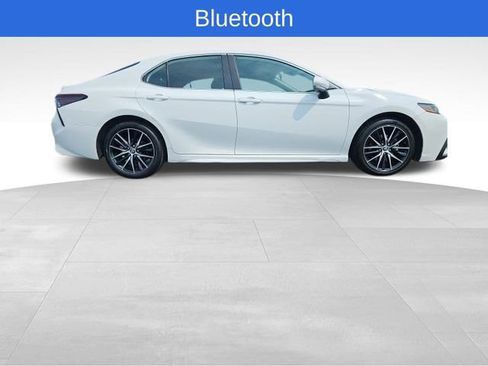 Used 2024 Toyota Camry SE FWD image 6
