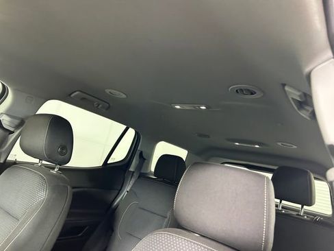 Used 2023 GMC Acadia SLE w/ Driver Convenience Package image 13