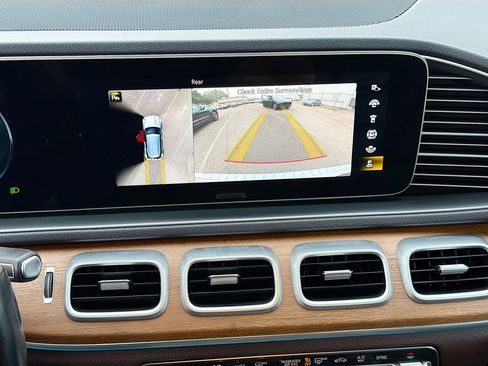 Used 2023 Mercedes-Benz GLE 450 4MATIC image 35