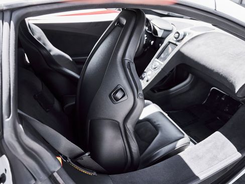Used 2012 McLaren MP4-12C Coupe RWD image 43