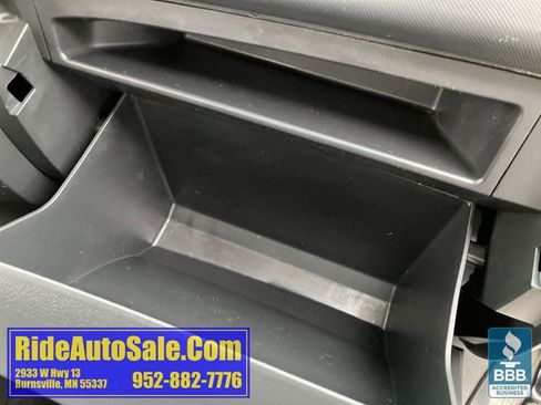 Used 2009 Toyota Matrix S image 31