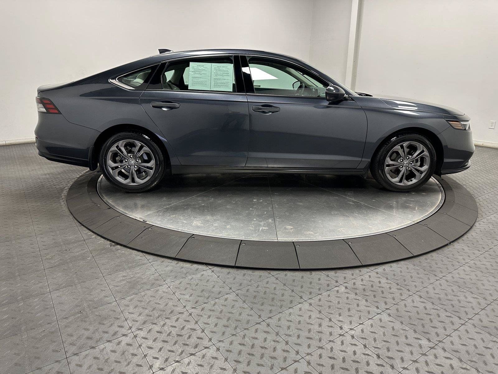 Certified 2023 Honda Accord EX image 15