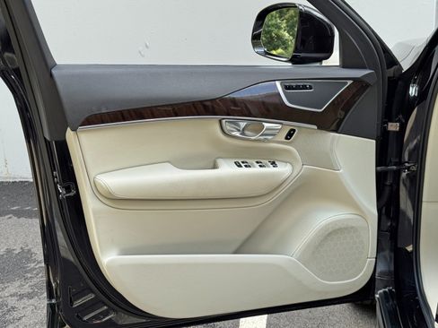 Used 2019 Volvo XC90 T6 Momentum w/ Advanced Package AWD/4WD image 39