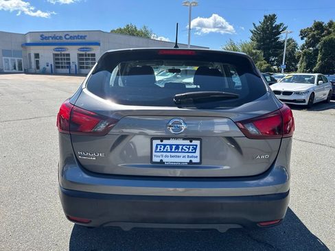 Used 2017 Nissan Rogue Sport S w/ S Appearance Package AWD/4WD image 5