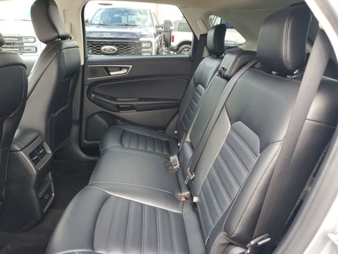 Used 2022 Ford Edge SEL image 13