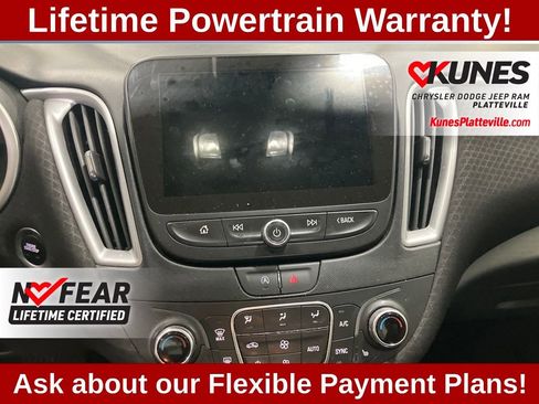 Used 2024 Chevrolet Malibu LT image 17