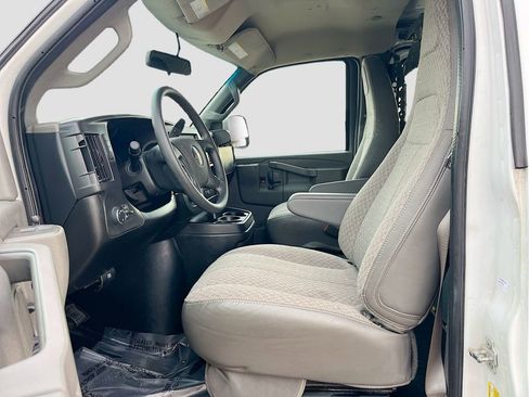 Used 2024 Chevrolet Express 2500 w/ Driver Convenience Package RWD image 20