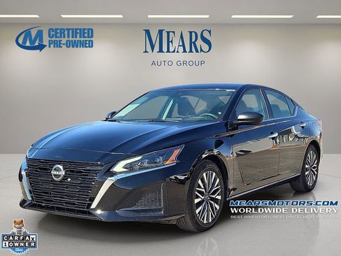 Used 2025 Nissan Altima 2.5 SV image 1