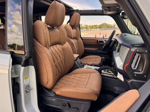 Used 2024 Ford Bronco Raptor w/ Interior Carbon Fiber Pack 6 image 17