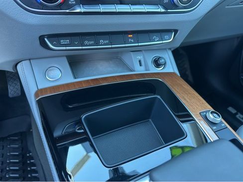 Used 2022 Audi Q5 2.0T Premium Plus image 29