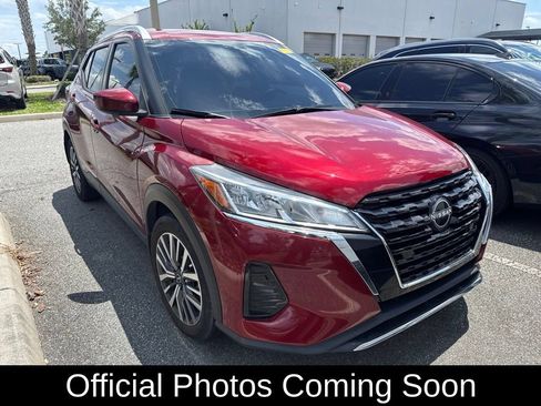 Used 2022 Nissan Kicks SV FWD image 1