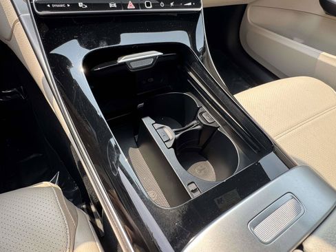 Used 2023 Mercedes-Benz C 300 4MATIC Sedan w/ Exclusive Trim Package image 40