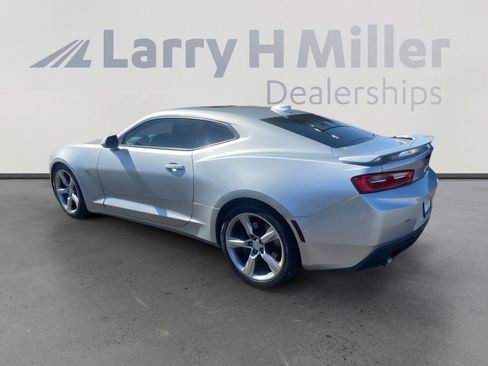 Used 2018 Chevrolet Camaro SS image 3