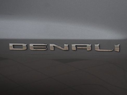 Used 2023 GMC Sierra 1500 Denali Ultimate image 17