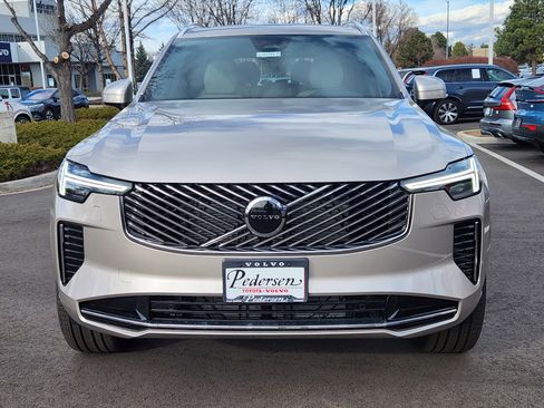 New 2026 Volvo XC90 B5 Core image 5