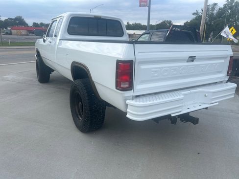 Used 1993 Dodge D/W Truck 250 image 8