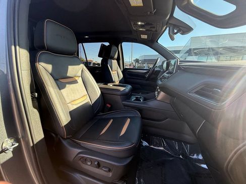 Used 2021 GMC Yukon AT4 w/ AT4 Premium Plus Package AWD/4WD image 19