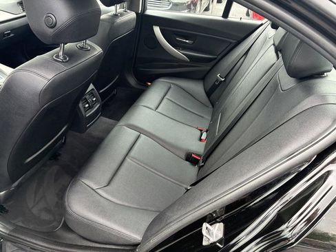 Used 2013 BMW 320i xDrive Sedan AWD/4WD image 15
