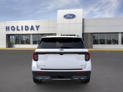 Used 2026 Ford Explorer Active w/ Active Comfort Package AWD/4WD image 6