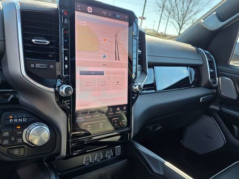 Used 2025 RAM 1500 Laramie w/ Night Edition image 28