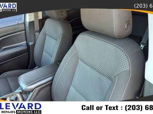 Used 2021 GMC Acadia SLE w/ Driver Convenience Package image 27