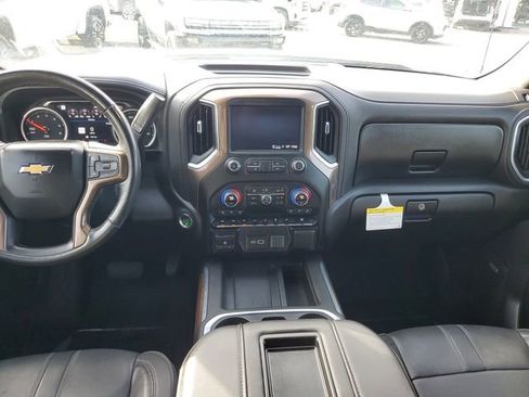 Used 2021 Chevrolet Silverado 1500 High Country w/ Technology Package image 15
