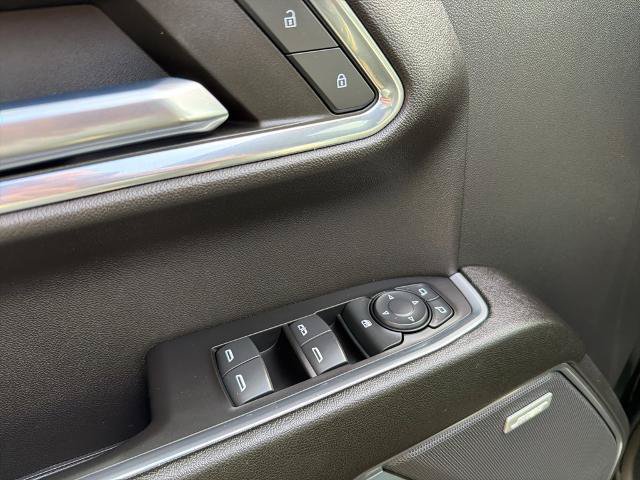 Used 2023 Chevrolet Silverado 1500 LT Trail Boss w/ LT Trail Boss Premium Package AWD/4WD image 16