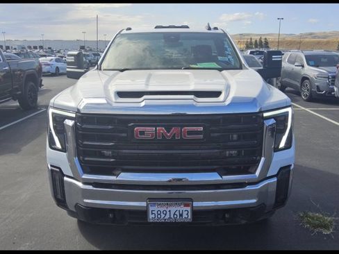 Used 2024 GMC Sierra 3500 Pro w/ Convenience Package AWD/4WD image 4