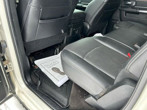 Used 2017 RAM 1500 Laramie image 9