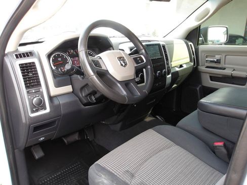 Used 2011 RAM 1500 Classic SLT AWD/4WD image 9