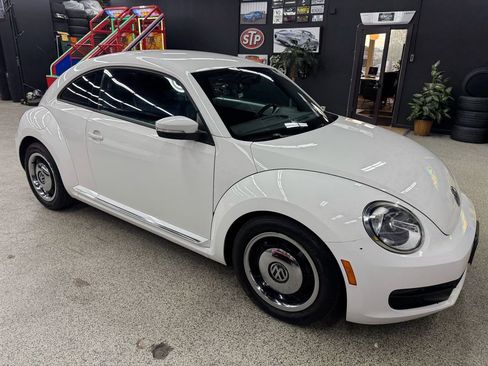 Used 2013 Volkswagen Beetle 2.5 image 7