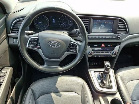Used 2017 Hyundai Elantra Limited FWD image 11