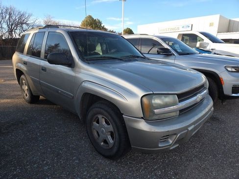 Used 2002 Chevrolet TrailBlazer LS w/ Preferred Equipment Group image 5