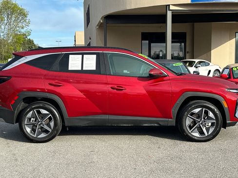 Certified 2025 Hyundai Tucson SEL AWD/4WD image 3