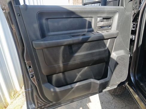 New 2026 RAM 3500 4x4 Crew Cab DRW image 46