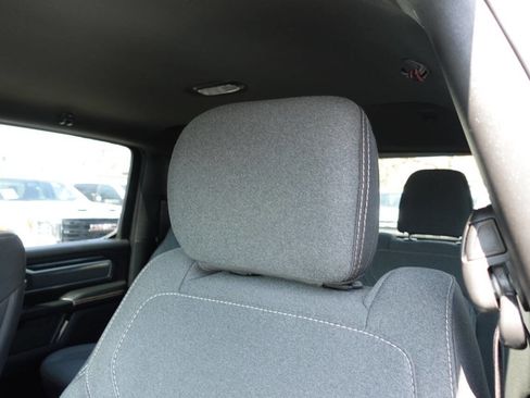 Used 2019 RAM 1500 Big Horn AWD/4WD image 14