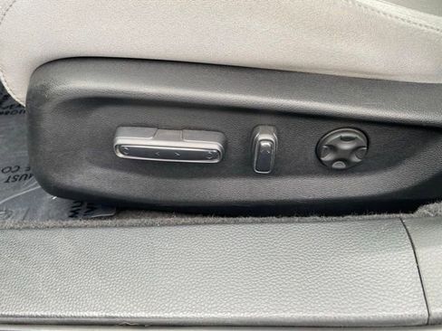Used 2018 Honda Accord EX image 17