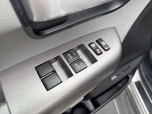 Used 2013 Toyota Sequoia Limited AWD/4WD image 40