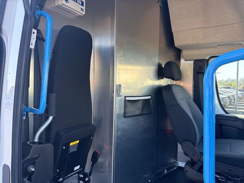 Used 2024 RAM ProMaster 3500 w/ Delivery Van Package image 18