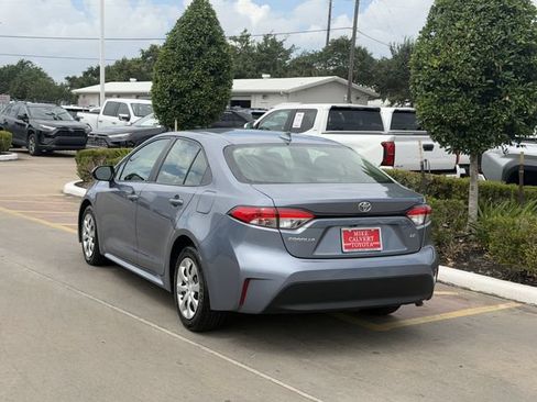 Used 2024 Toyota Corolla LE FWD image 5