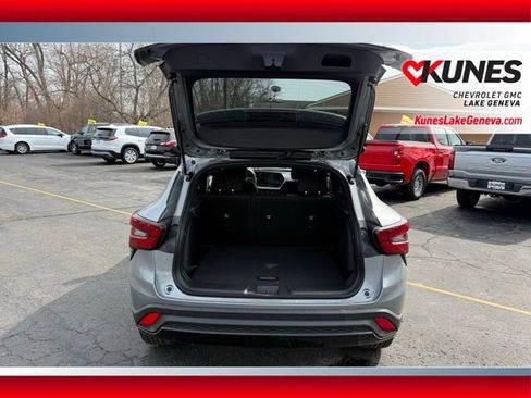 New 2026 Chevrolet Trax RS w/ Driver Confidence Package image 21