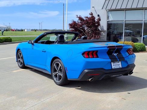 Used 2024 Ford Mustang Premium image 4