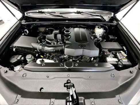 Used 2020 Toyota 4Runner TRD Off-Road Premium w/ Moonroof Package image 9