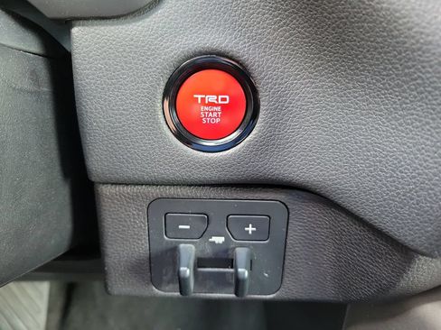 Used 2025 Toyota Tundra Limited w/ TRD Off-Road Package AWD/4WD image 22