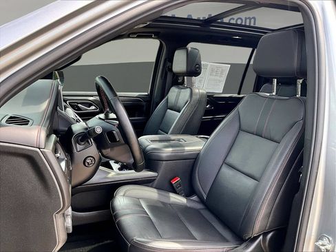 Used 2024 Chevrolet Suburban RST w/ Luxury Package AWD/4WD image 25