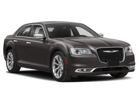 Used 2018 Chrysler 300 C w/ Sun, Sound & Nav Package RWD image 9
